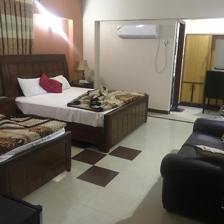 Mir Continental Hotel Muzaffarabad Kültér fotó