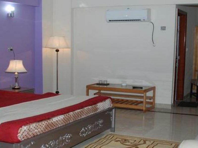 Mir Continental Hotel Muzaffarabad Kültér fotó