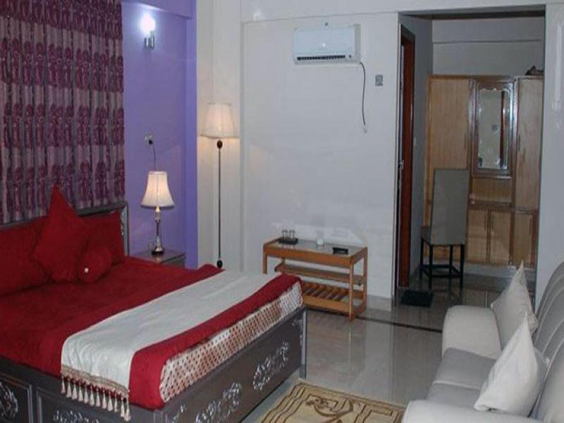 Mir Continental Hotel Muzaffarabad Kültér fotó