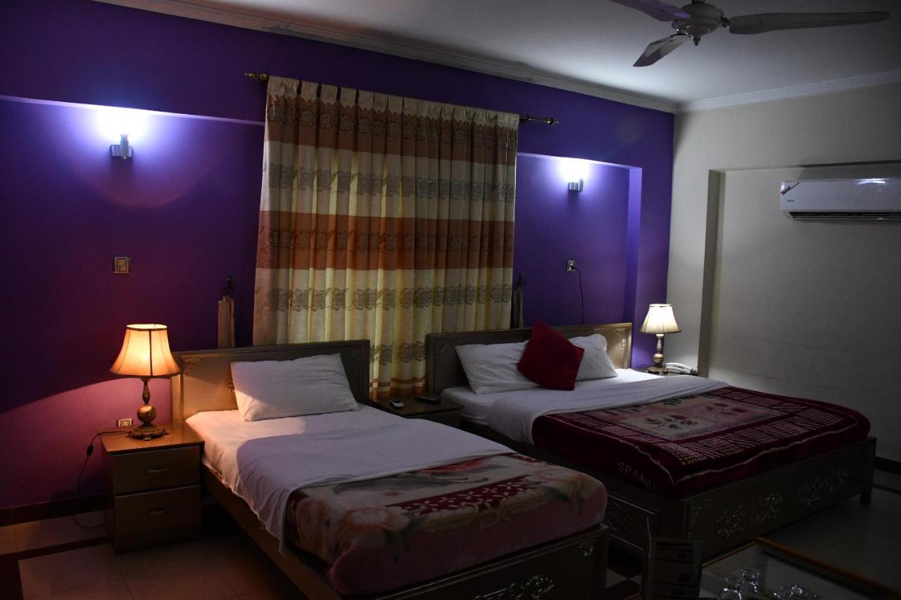 Mir Continental Hotel Muzaffarabad Kültér fotó
