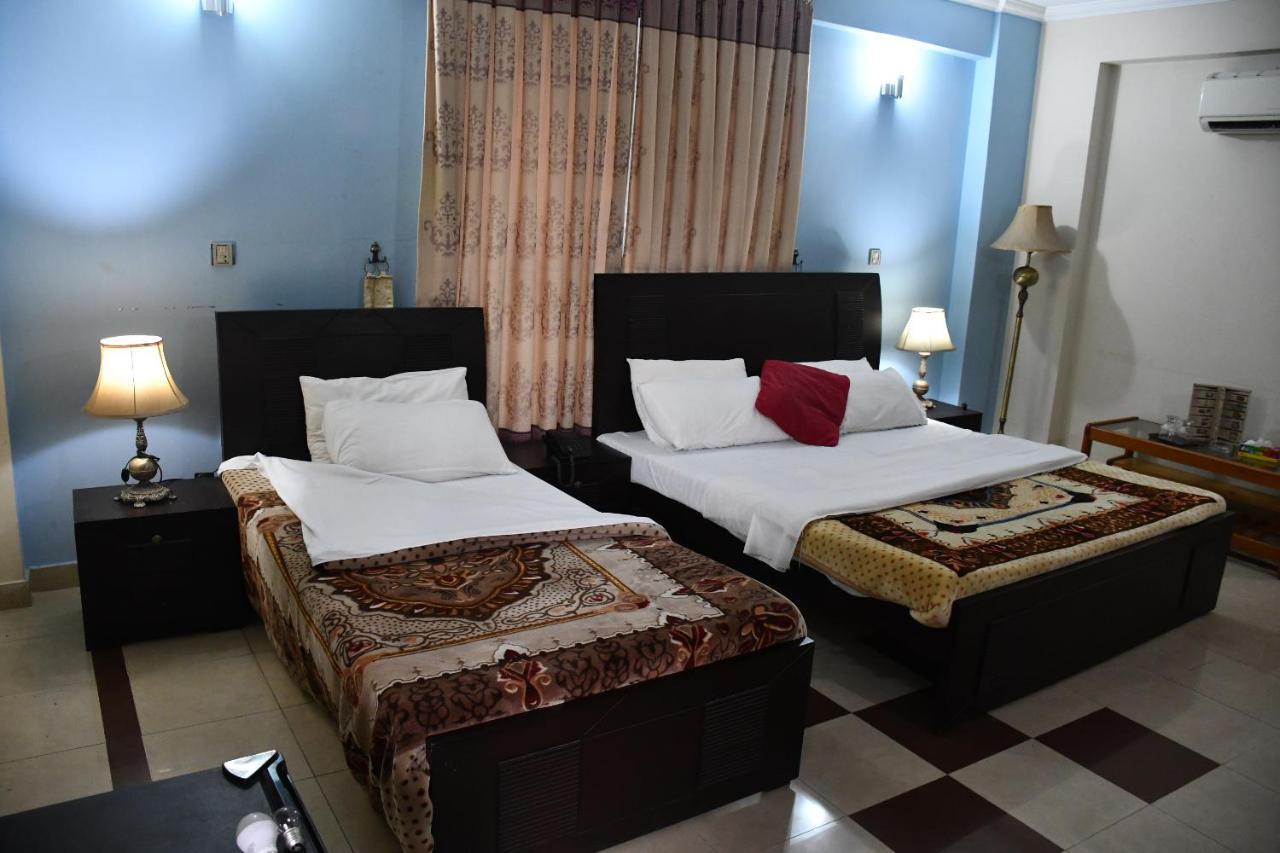Mir Continental Hotel Muzaffarabad Kültér fotó