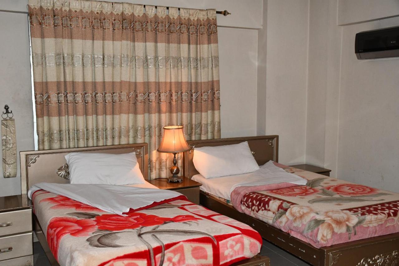 Mir Continental Hotel Muzaffarabad Kültér fotó